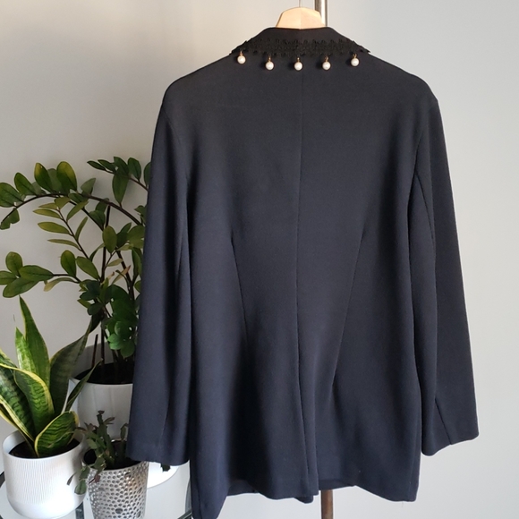 1980s Vintage Pearl Embellished Blazer - Picture 6 of 6